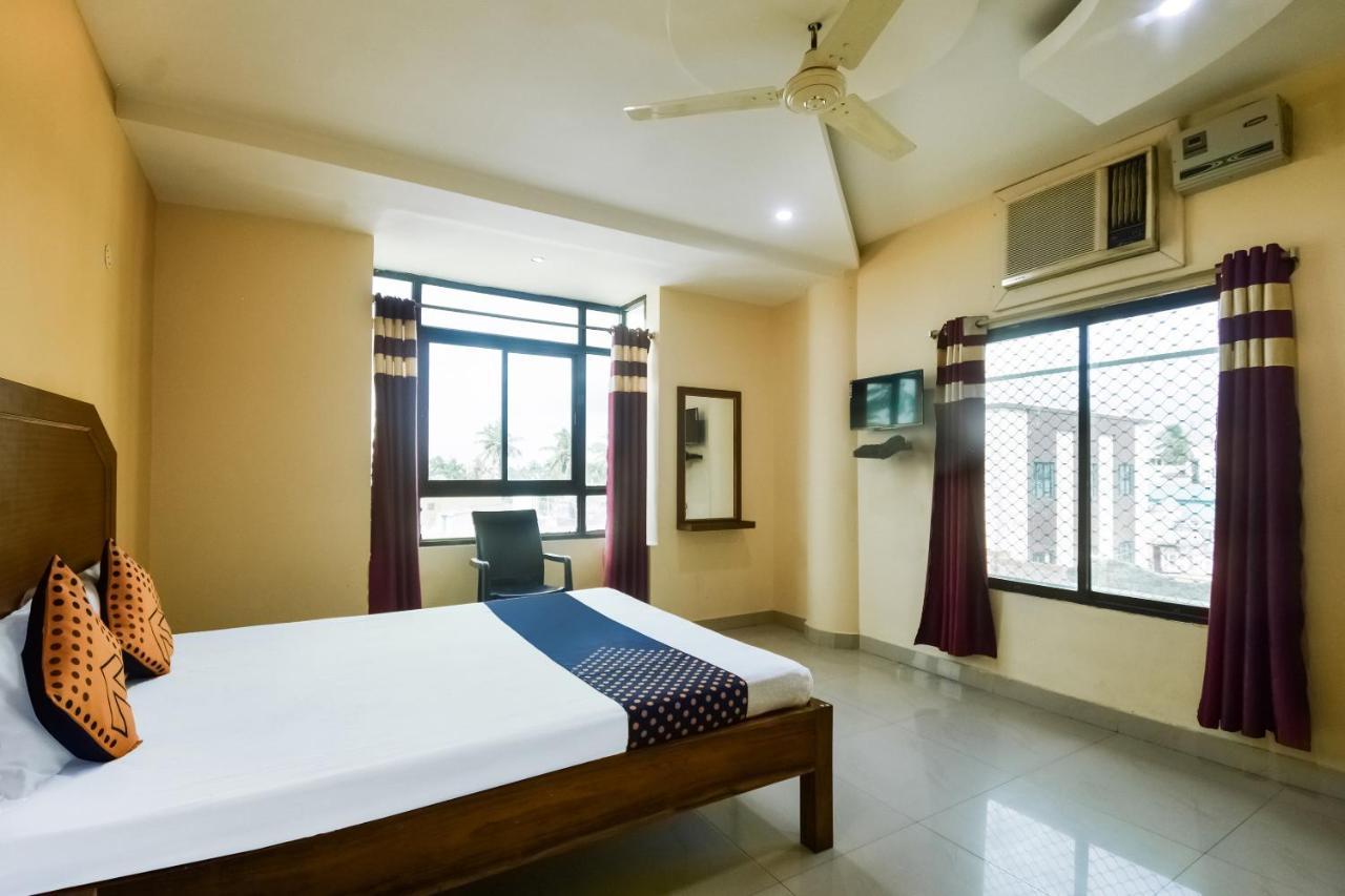 SPOT ON 74793 Hotel Sai Sudha Puri Exterior foto