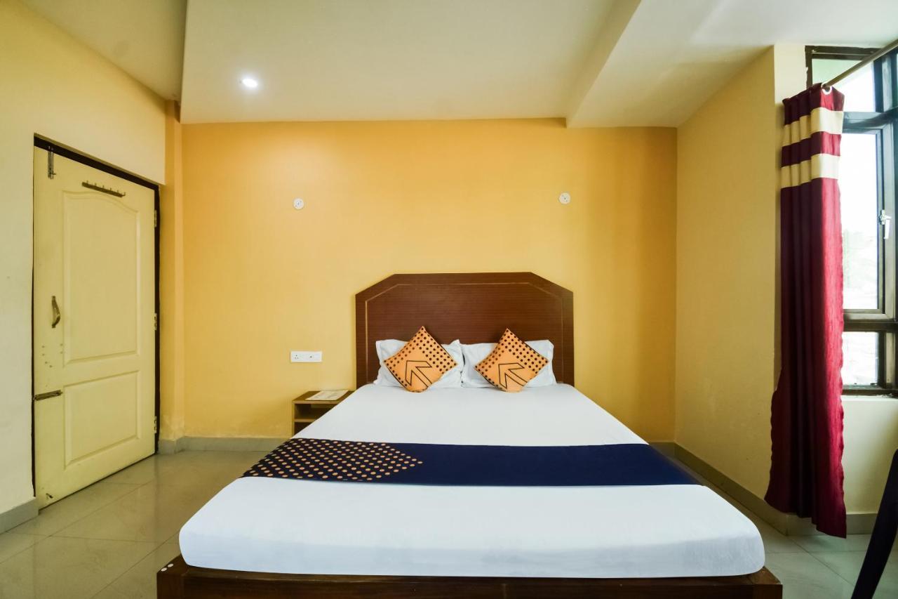 SPOT ON 74793 Hotel Sai Sudha Puri Exterior foto