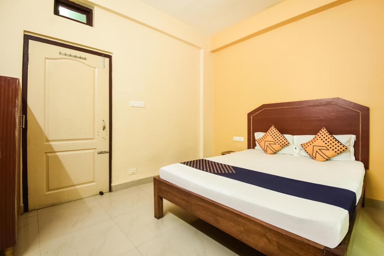 SPOT ON 74793 Hotel Sai Sudha Puri Exterior foto