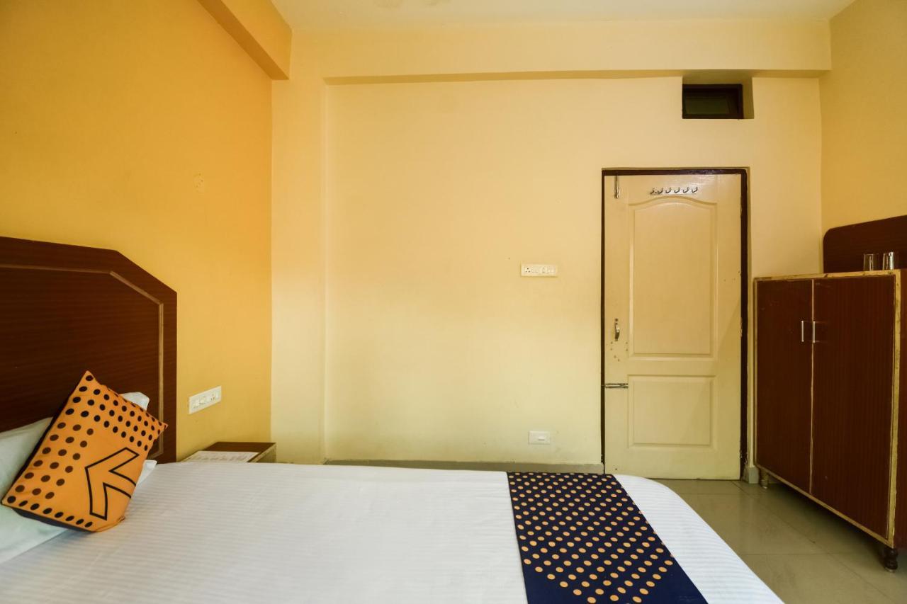 SPOT ON 74793 Hotel Sai Sudha Puri Exterior foto